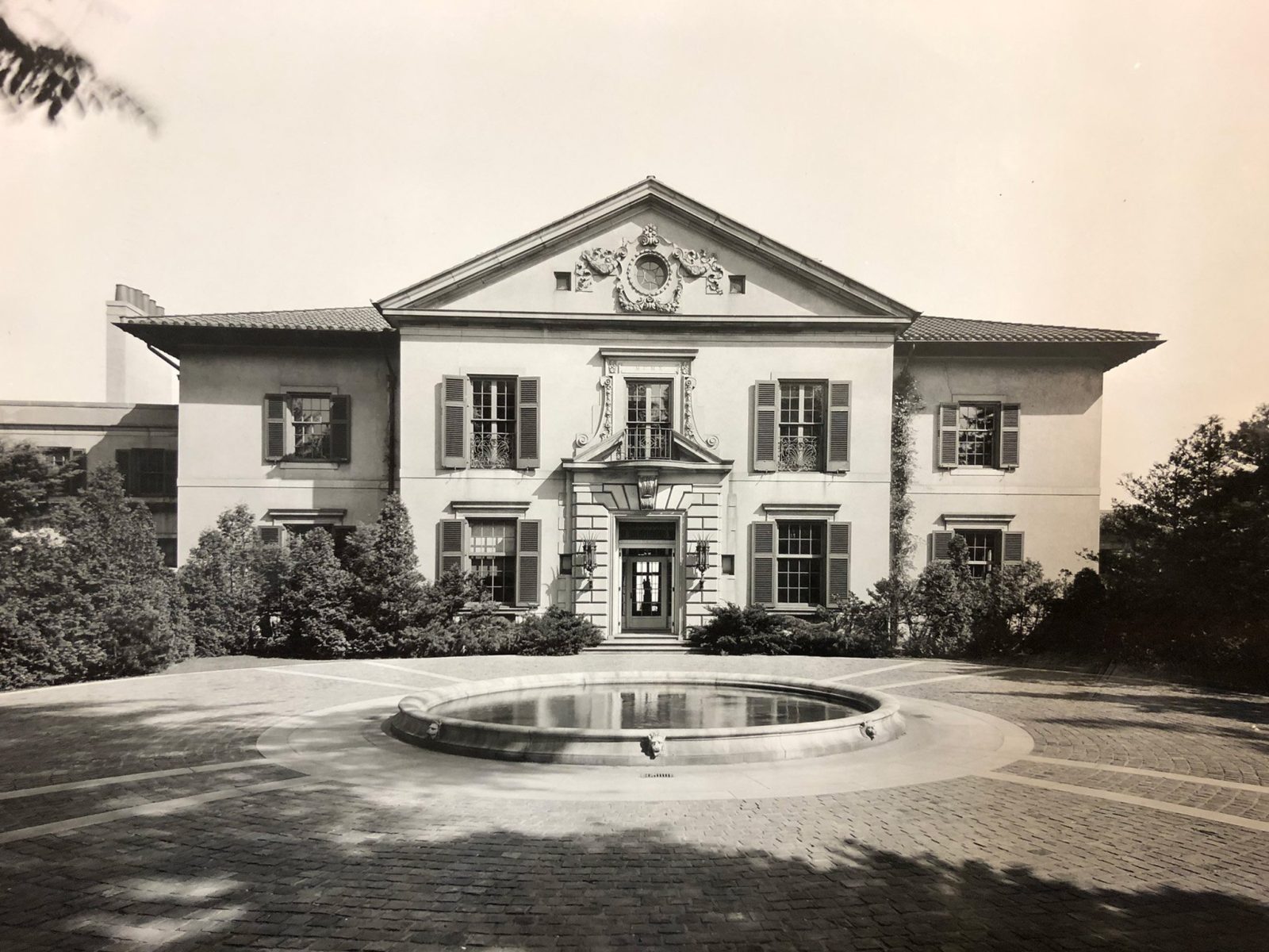 War Memorial History Tour — Organizer image