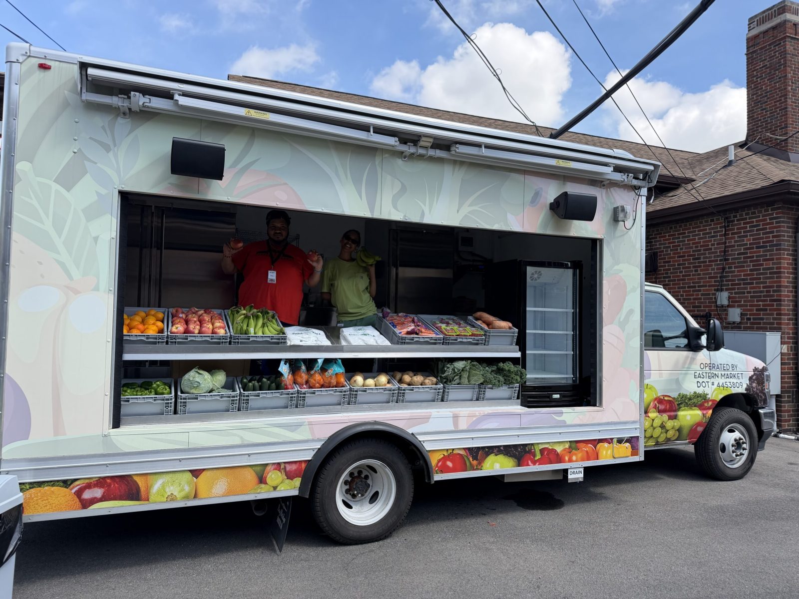 Kennedy Plaza: Fresh Truck Mobile Market — Szervezői kép