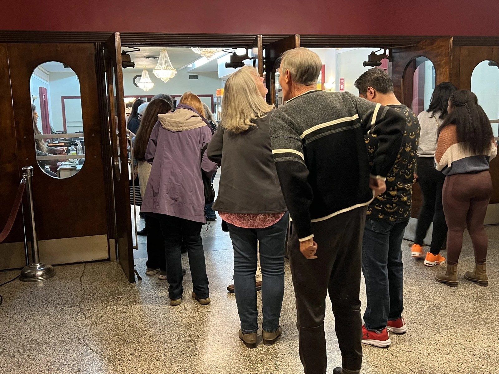 Senate Theater – a helyszín hivatalos fotója