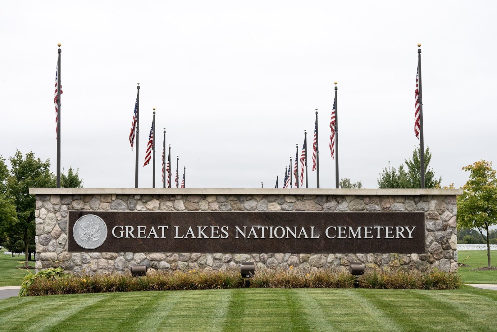 Giving Back: Great Lakes National Cemetery Volunteer Day — Organizer image
