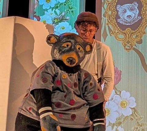 Three Little Pigs and Other Tales: mesék a Wharton Center színpadán — Szervezői kép