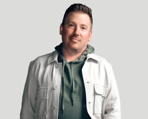 Normal World Presents Comedian Dave Landau — Organizer image