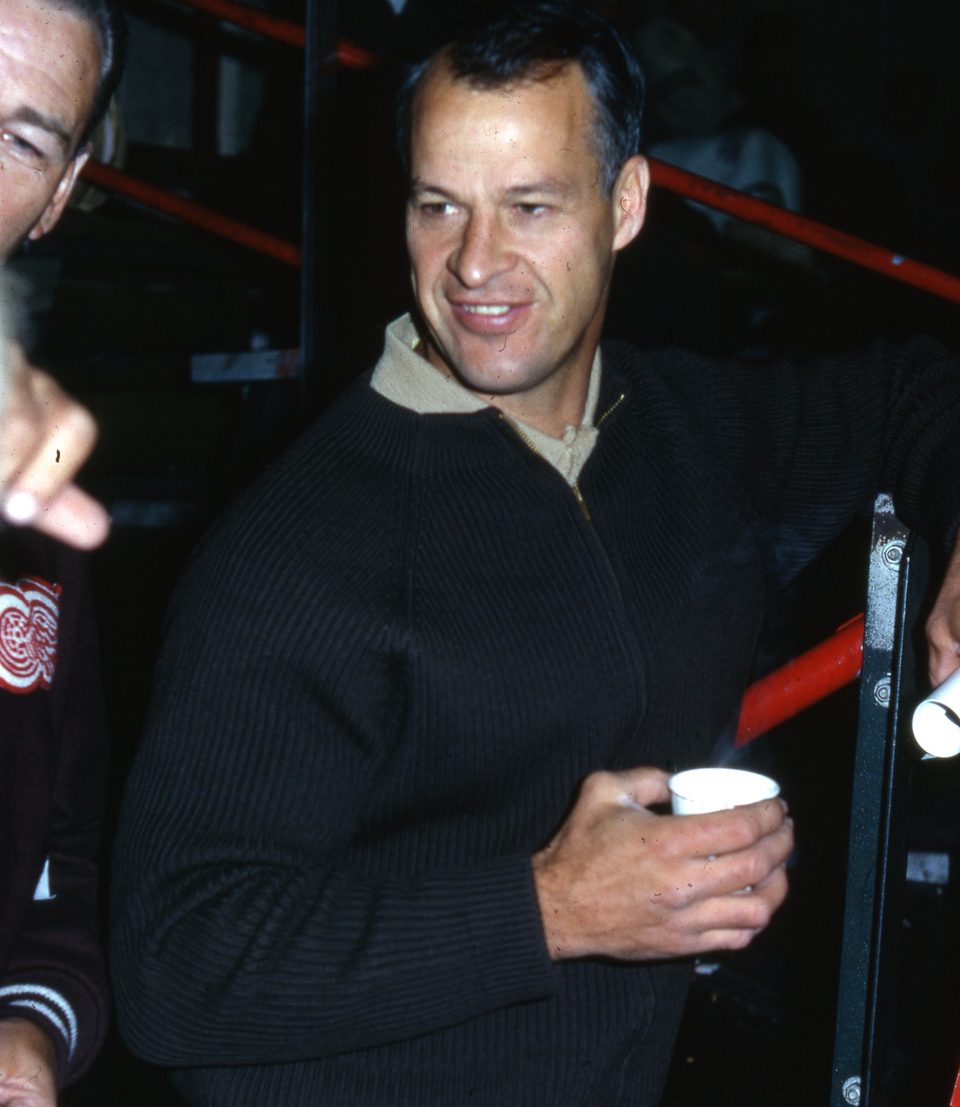 Gordie Howe a St. Clair Shores-i Hockeyland jégcsarnokában, 1966 körül
