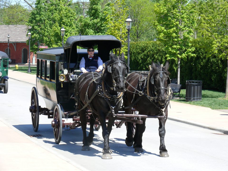 Lóvontatású omnibusz a Greenfield Village-ben, 2007 májusában