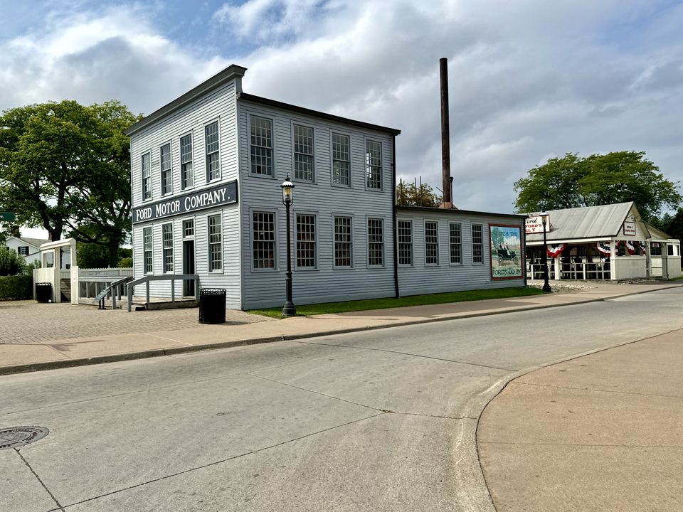 A Ford Motor Company első, Mack Avenue-i üzemének negyedakkora mása; az eredetiben szerelték 1903-ban az első Model A-kat (fotó: 2024)