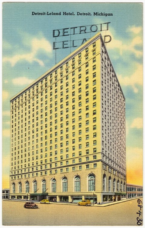 Színes vászonképeslap a Detroit-Leland Hotelről az 1930-as vagy 1940-es évekből
