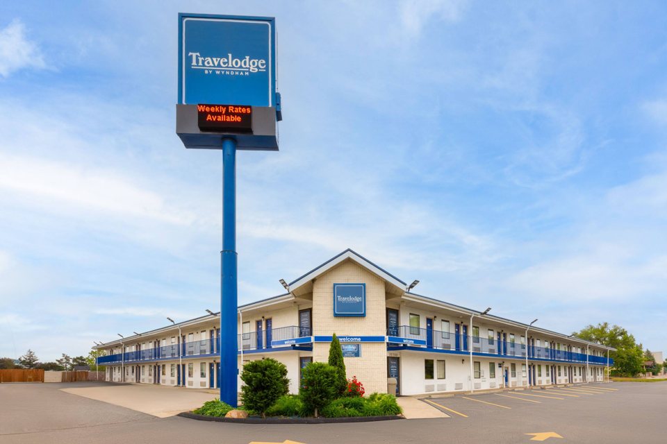 The two-storey motel with the tall Travelodge sign
