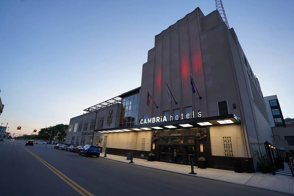 Cambria Hotel Detroit Downtown — exterior