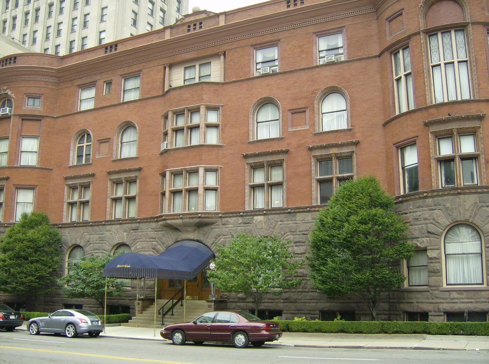 The Detroit Club — exterior