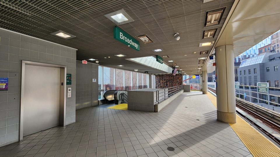 The Broadway station platform (2025)