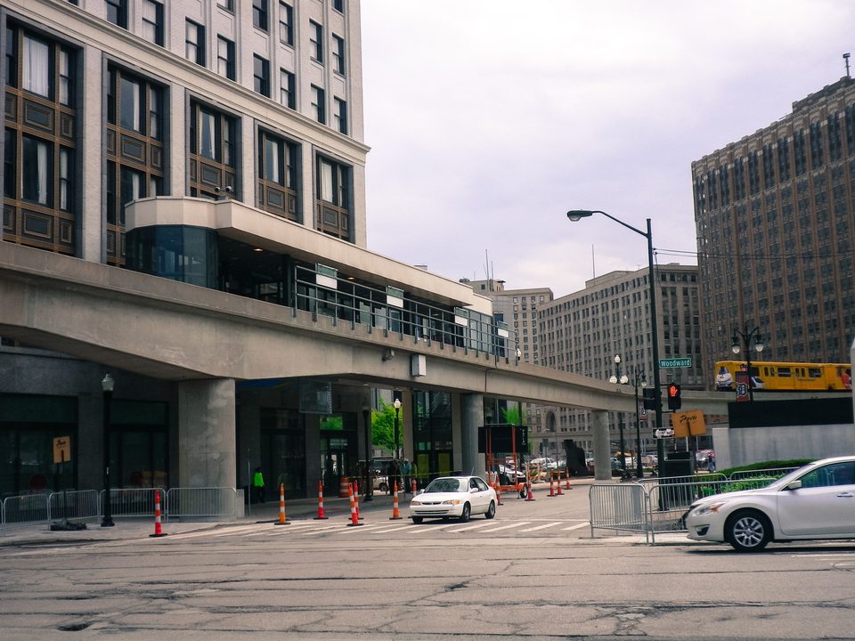 A train at Grand Circus Park (2015)