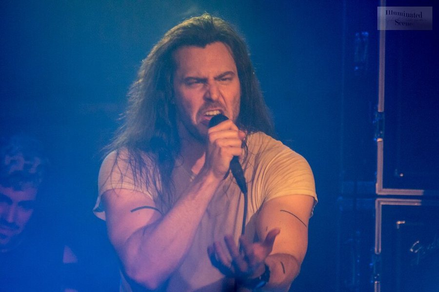 Andrew W.K. portréja