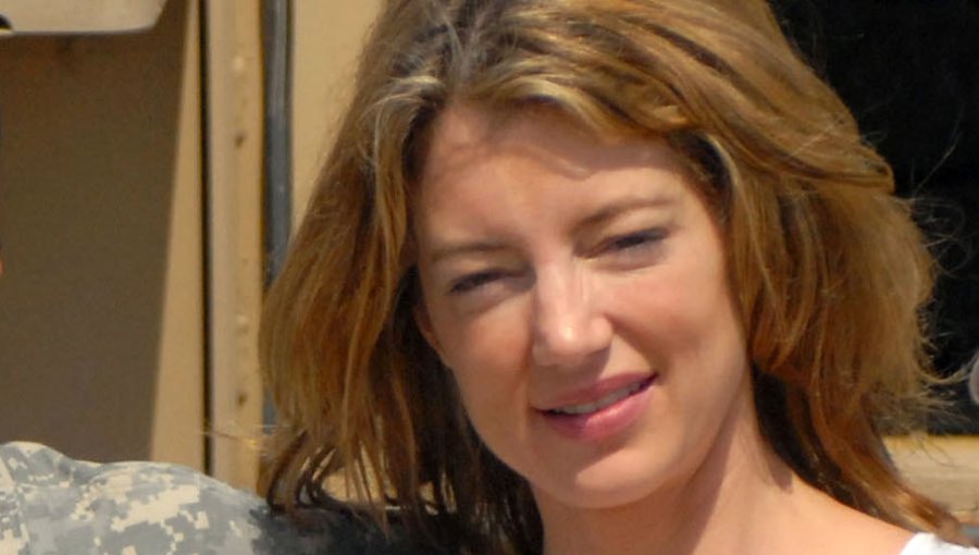 Cynthia Watros portréja