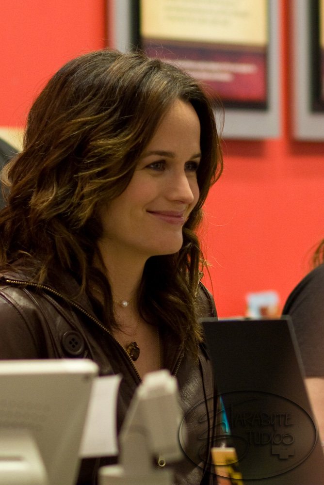 Portrait of Elizabeth Reaser