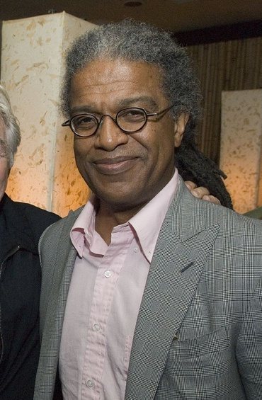 Elvis Mitchell portréja