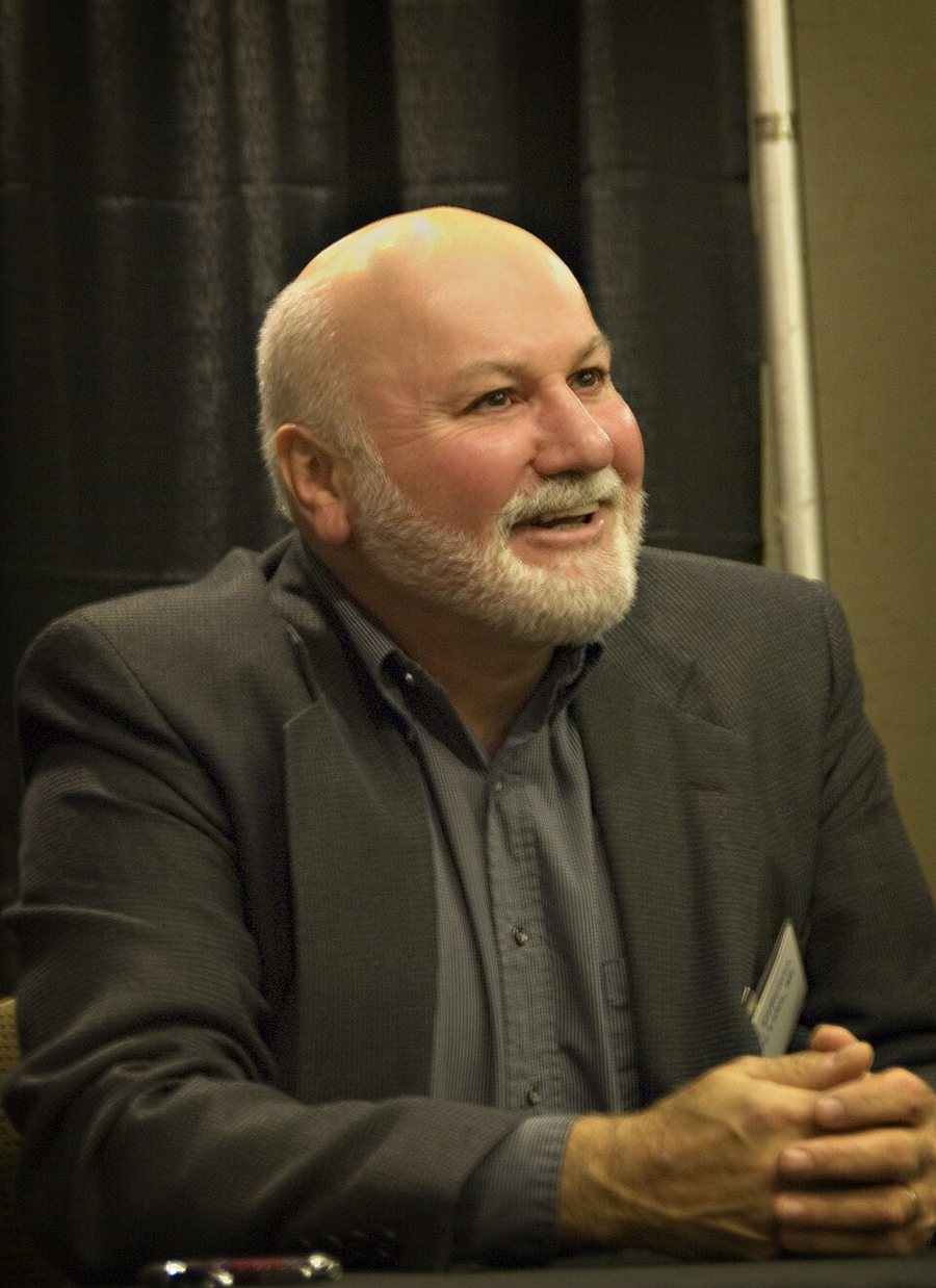 Portrait of Loren D. Estleman