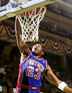 Mark Aguirre portréja