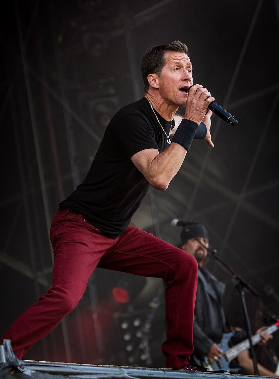 Mike Howe portréja