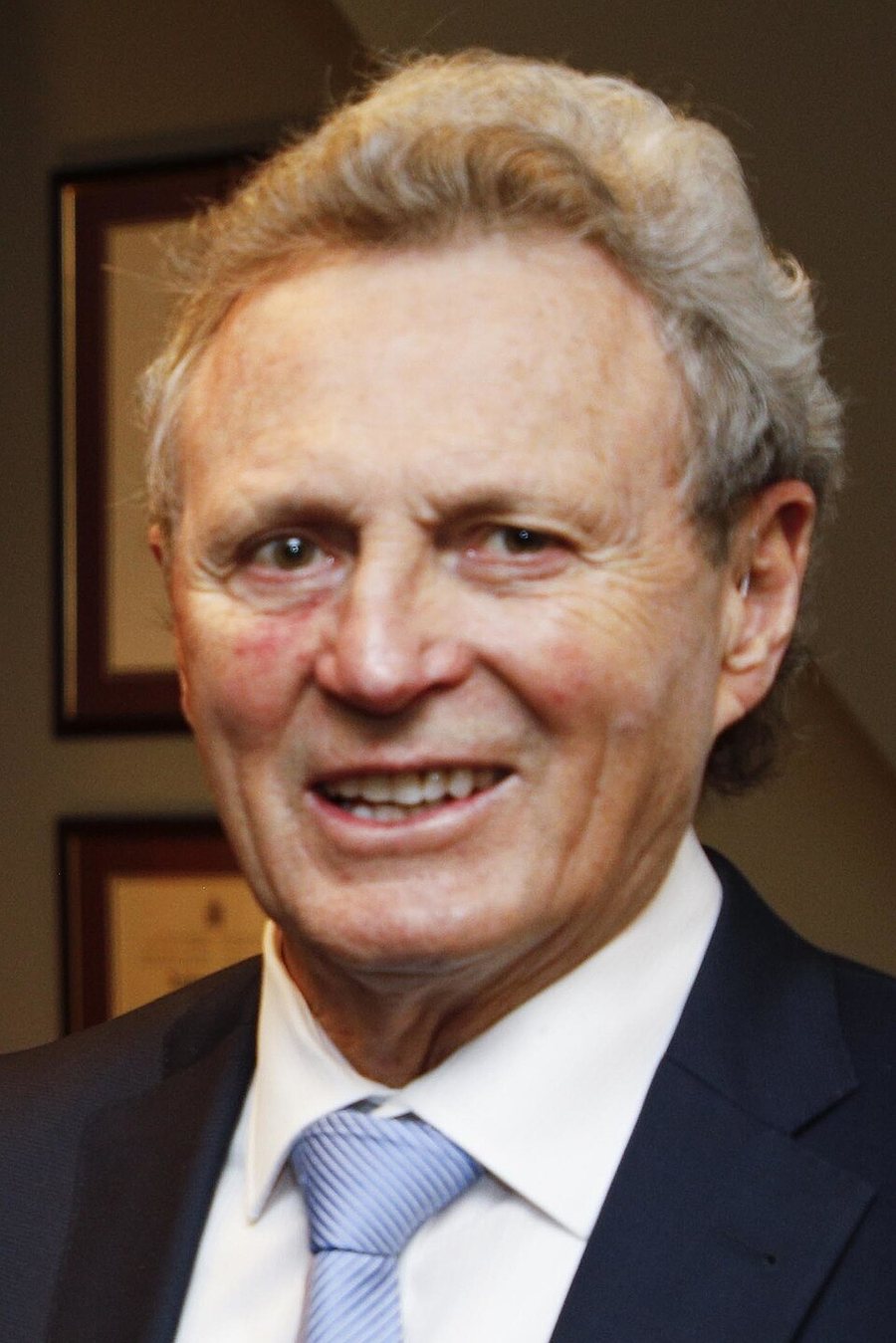 Paul Henderson portréja