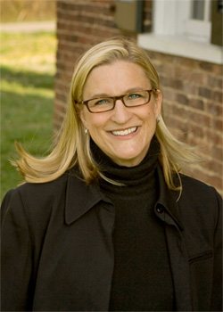 Ruta Sepetys portréja