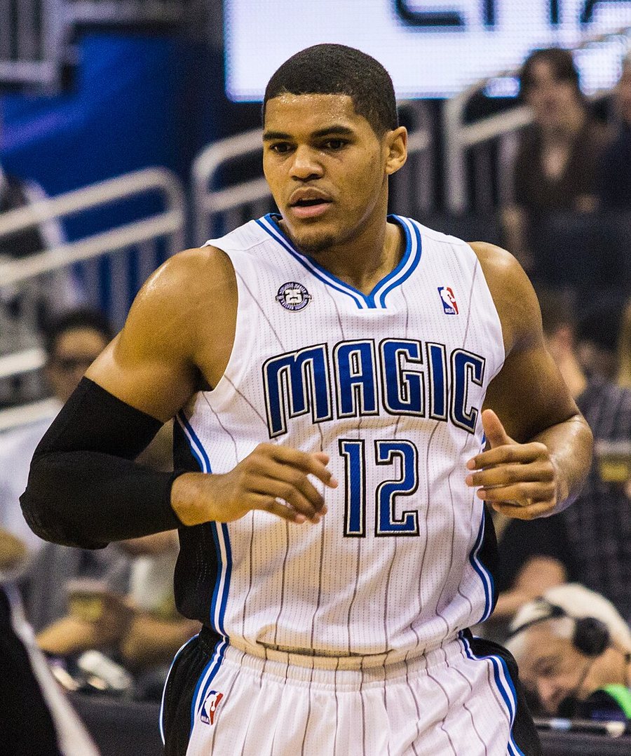 Tobias Harris portréja