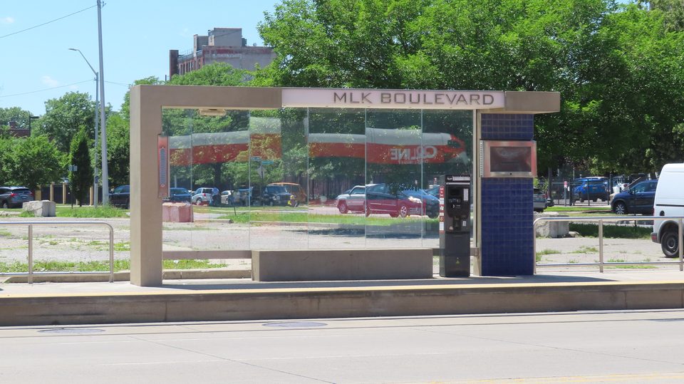 A Martin Luther King Jr. Boulevard-i megálló (2022)